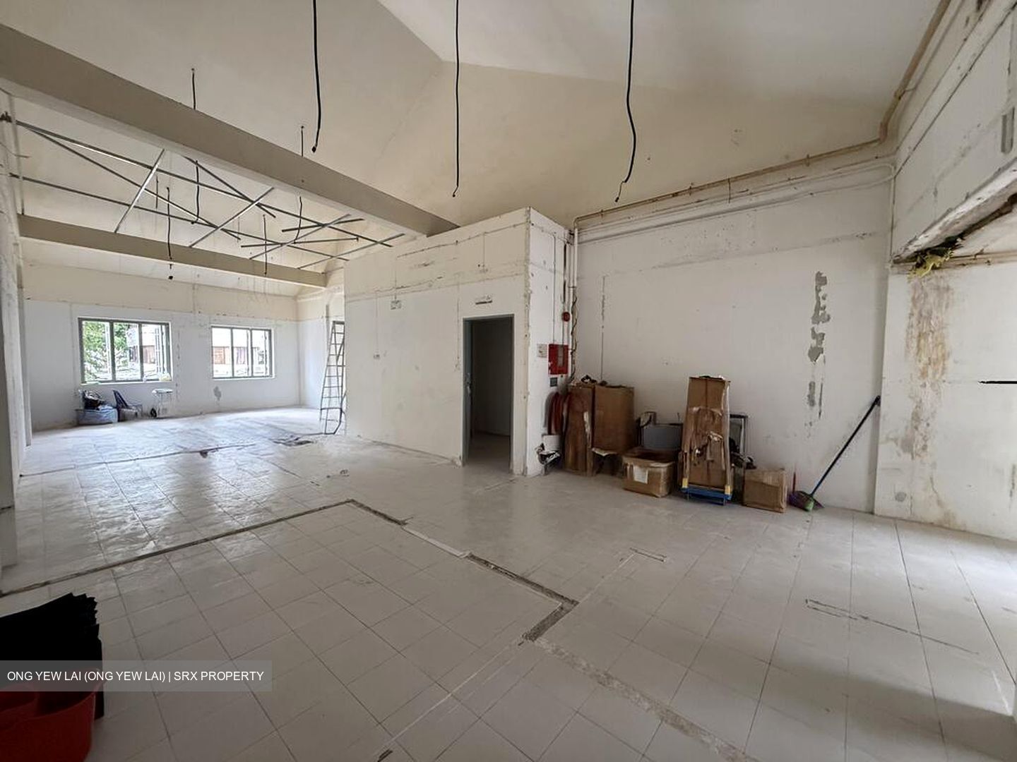 Lorong Bachok (D14), Office #522455031